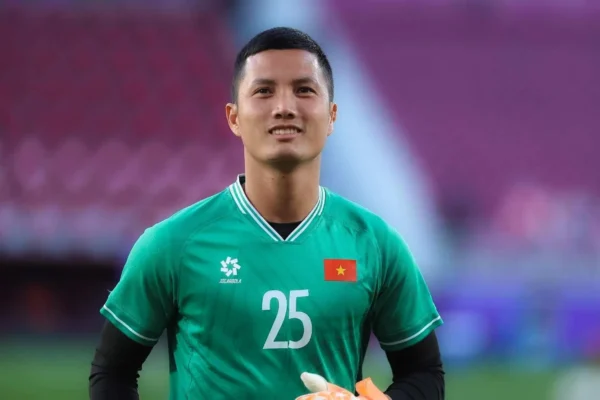 nguyen-dinh-trieu-aff-cup-min_11zon